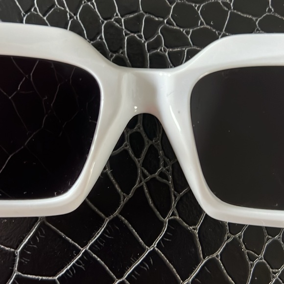 HP🎉 Bundle of Sunglasses 😎 - Picture 5 of 5
